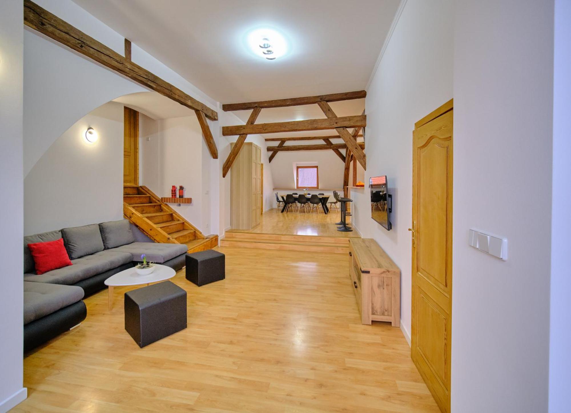 Urania Apartamenty Kowary Rum bild